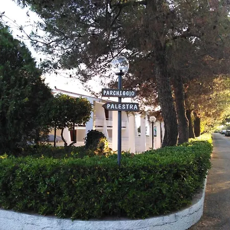 Raggio Di Sole Aparthotel 3*