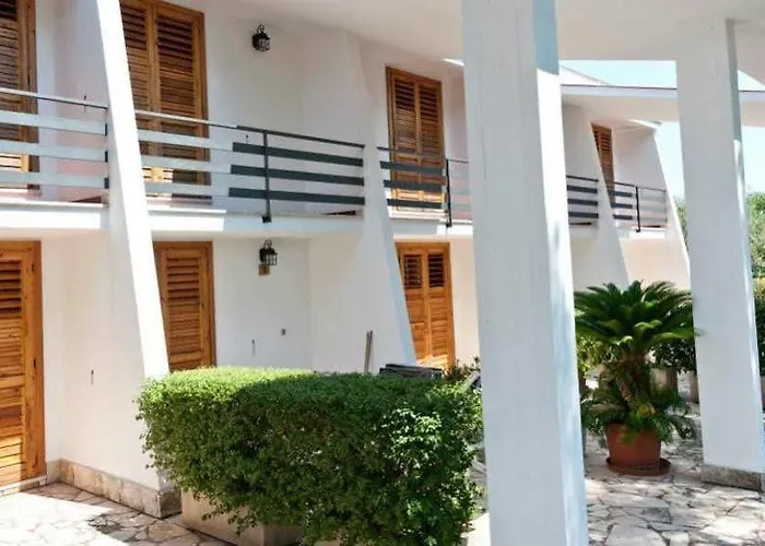 Aparthotel Raggio Di Sole 3*